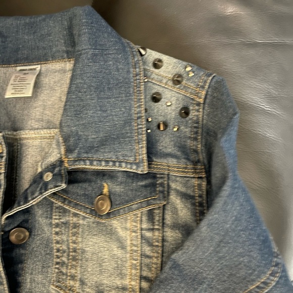 Urban Studded Soft Denim Jacket , size small, very stylish and cute - Picture 3 of 12